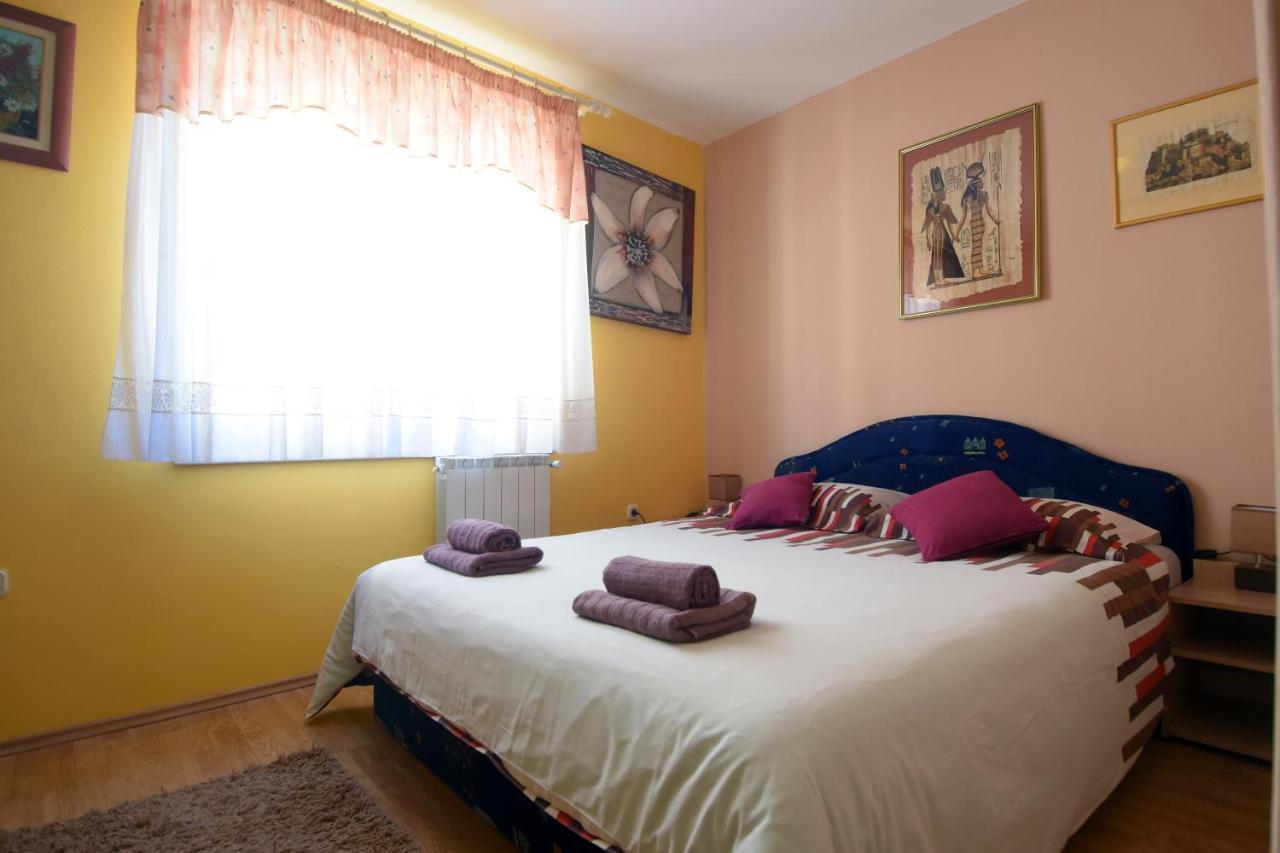 Gallery Premium 99 Near Ammphiteatre With Garage 5 Days And More Gratis Apartman Póla Kültér fotó