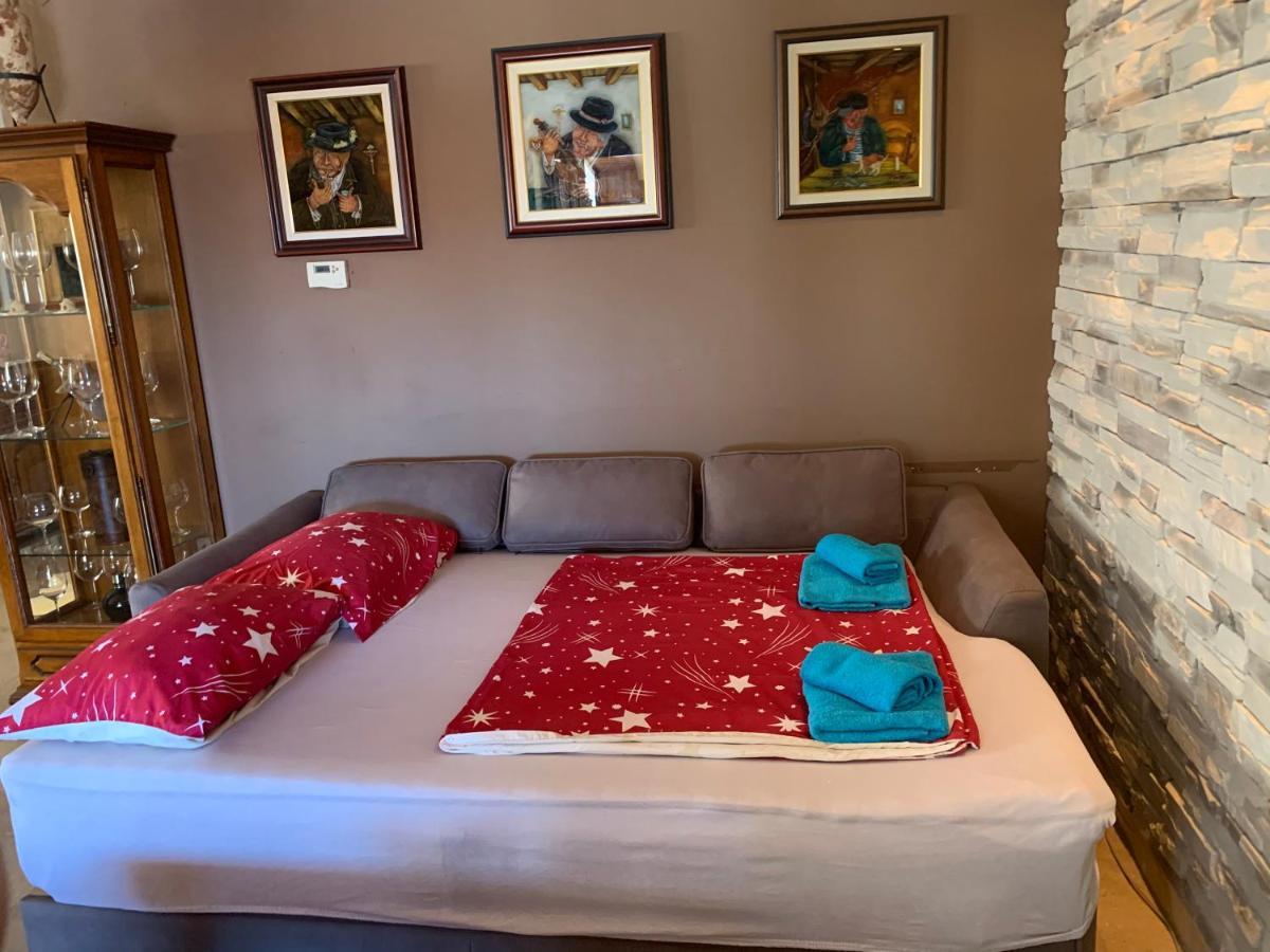 Gallery Premium 99 Near Ammphiteatre With Garage 5 Days And More Gratis Apartman Póla Kültér fotó